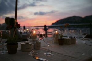 7 Tips for Choosing the Perfect Restaurant for Date Night